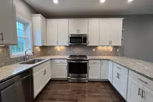 35 Ringgold St, West Hartford, CT 06107 - Photo 1