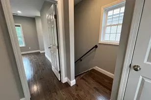 35 Ringgold St, West Hartford, CT 06107 - Photo 11