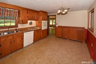 16 Grandview Terrace, Vernon, CT 06066 - Photo 11