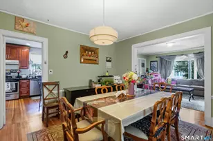 44 Elm Tree Pl, Stamford, CT 06906 - Photo 5