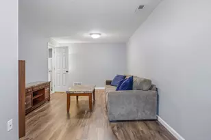98 Metacomet Dr, Meriden, CT 06450 - Photo 25