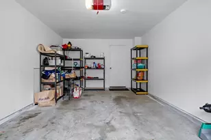 98 Metacomet Dr, Meriden, CT 06450 - Photo 29