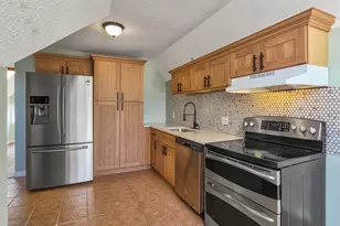 294 Central Ave, Norwich, CT 06360 - Photo 3