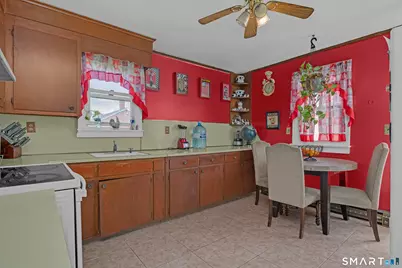 426 Ellis Street, New Britain, CT 06051 - Photo 5