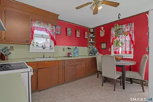 426 Ellis St, New Britain, CT 06051 - Photo 5