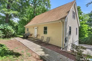 25 Gale Rd, Bloomfield, CT 06002 - Photo 3