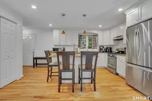 25 Gale Rd, Bloomfield, CT 06002 - Photo 11