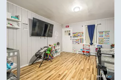 65 Fleet Street, Bridgeport, CT 06606 - Photo 11