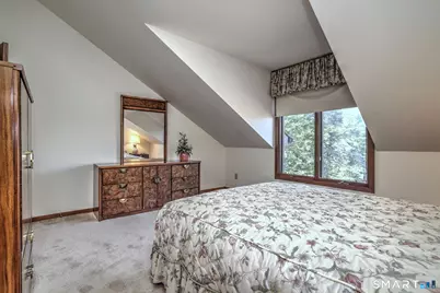 690 Forest Road #702, West Haven, CT 06516 - Photo 33