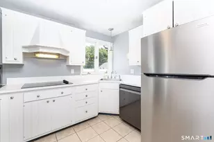 6 Willard St, Old Saybrook, CT 06475 - Photo 9