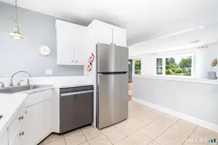 6 Willard St, Old Saybrook, CT 06475 - Photo 11