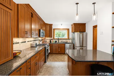 64 Walker Street, Manchester, CT 06040 - Photo 7