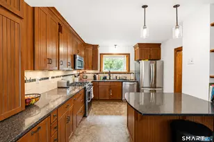 64 Walker St, Manchester, CT 06040 - Photo 7
