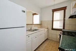 247 Franklin Ave, Hartford, CT 06114 - Photo 3
