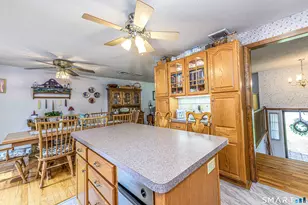 41 Rainbow Ct, Hamden, CT 06514 - Photo 15