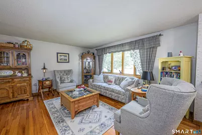 41 Rainbow Court, Hamden, CT 06514 - Photo 9
