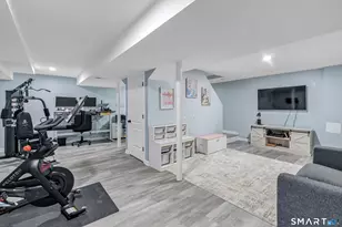 32 Nuthatch Hill Rd, Trumbull, CT 06611 - Photo 17