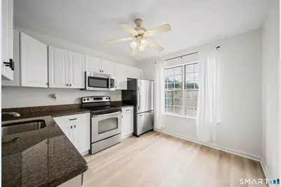 7 Taft Point #51, Waterbury, CT 06708 - Photo 5