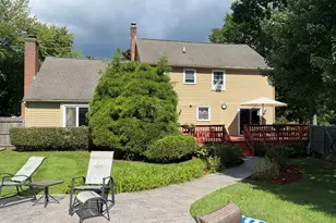 11 Weatherside Dr, Wallingford, CT 06492 - Photo 3