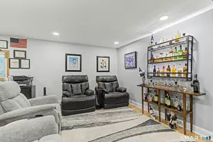 55 Mill Plain Rd, Danbury, CT 06811 - Photo 23