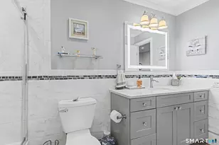 55 Mill Plain Rd, Danbury, CT 06811 - Photo 17