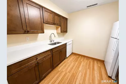 27 Harrison Street #11, Meriden, CT 06450 - Photo 9