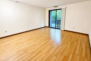 27 Harrison St, Meriden, CT 06450 - Photo 5