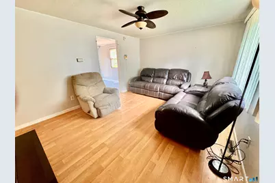 39 Brookview Avenue, Waterbury, CT 06706 - Photo 5