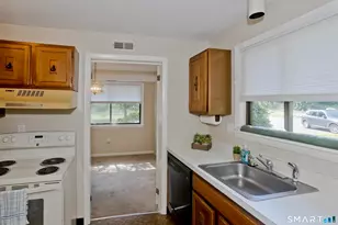 70 Landing Cir, Suffield, CT 06078 - Photo 9