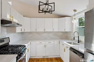 52 Merrimac St, Danbury, CT 06810 - Photo 5