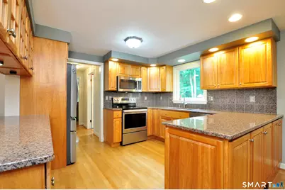 472 Firetown Road, Simsbury, CT 06070 - Photo 15