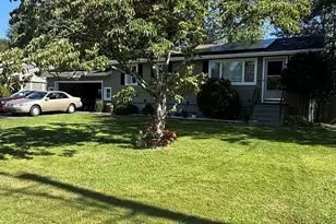 17 Woodhill Ln, West Haven, CT 06516 - Photo 1