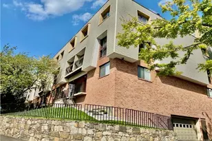 1 Valley Rd, Stamford, CT 06902 - Photo 31