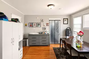 19 Harding Pl, New Haven, CT 06511 - Photo 5