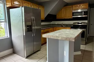 14 Kenyon St, Waterbury, CT 06702 - Photo 11
