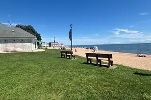 125 South End Rd, East Haven, CT 06512 - Photo 3