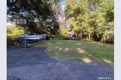426 Maple Avenue, Bristol, CT 06010 - Photo 23