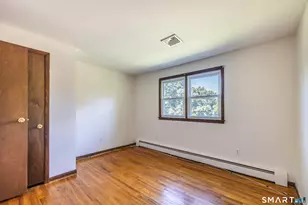 121 Longfellow Rd, Shelton, CT 06484 - Photo 13