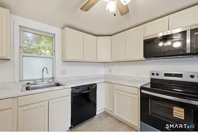 16 Colt Street, New Britain, CT 06052 - Photo 5