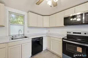 16 Colt St, New Britain, CT 06052 - Photo 5