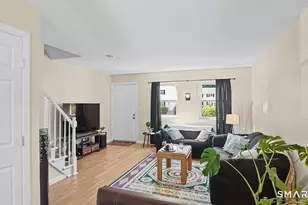56 Elm St, Enfield, CT 06082 - Photo 3