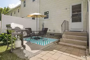 56 Elm St, Enfield, CT 06082 - Photo 9
