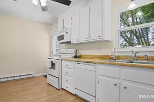 56 Elm St, Enfield, CT 06082 - Photo 7