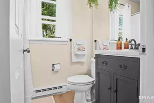 56 Elm St, Enfield, CT 06082 - Photo 11