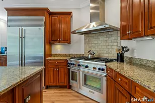 27 Walnut Ln, Weston, CT 06883 - Photo 11