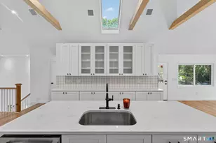 13 Willow Ln, East Lyme, CT 06333 - Photo 7