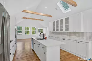 13 Willow Ln, East Lyme, CT 06333 - Photo 7