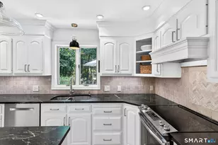 10 Saw Mill Rd, Simsbury, CT 06092 - Photo 7