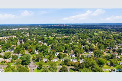 8 Fairwood Farms Drive, West Hartford, CT 06107 - Photo 37