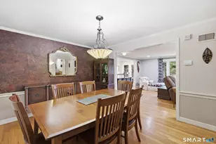 8 Fairwood Farms Dr, West Hartford, CT 06107 - Photo 11